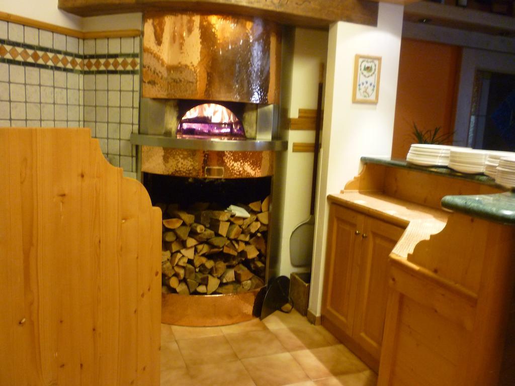 Hotel I Rododendri Valfurva Esterno foto
