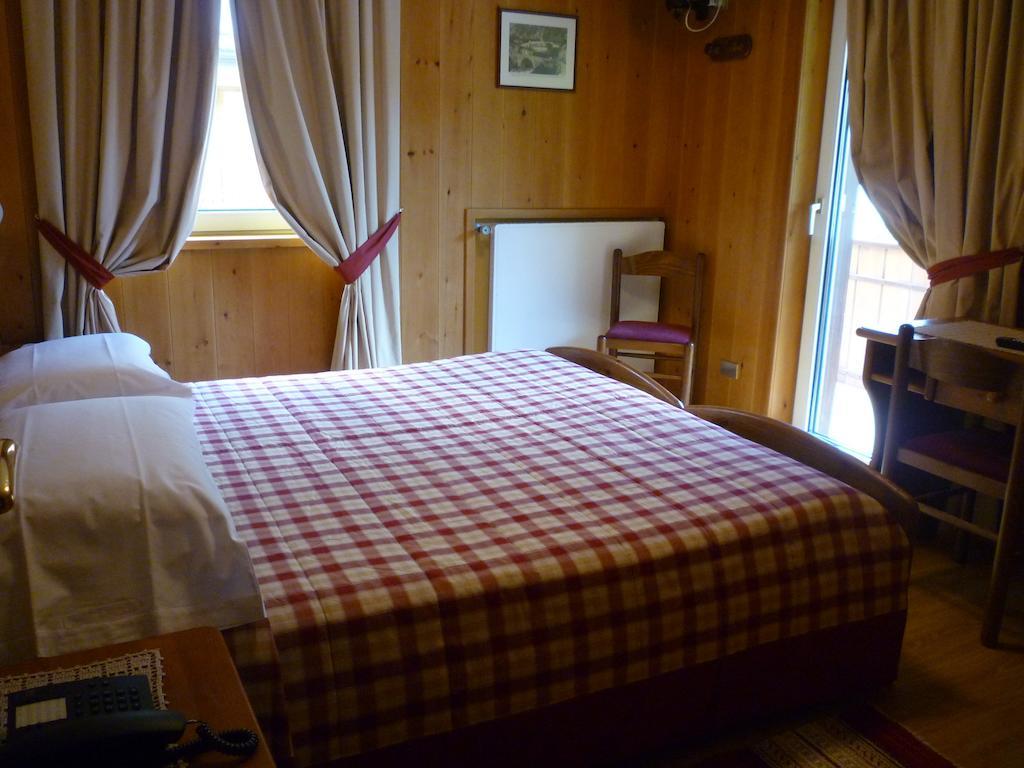 Hotel I Rododendri Valfurva Esterno foto